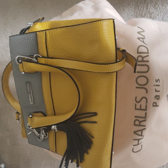 Handbag - Picture 2 of 6